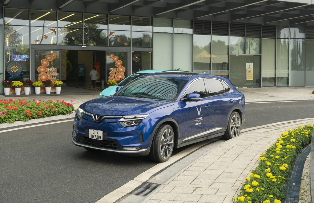 Mua VinFast VF 8 đón Tết, du xuân, nhận cơ hội mua xe trúng xe - 2 Mua VinFast VF 8 đón Tết, du xuân, nhận cơ hội mua xe trúng xe - 2