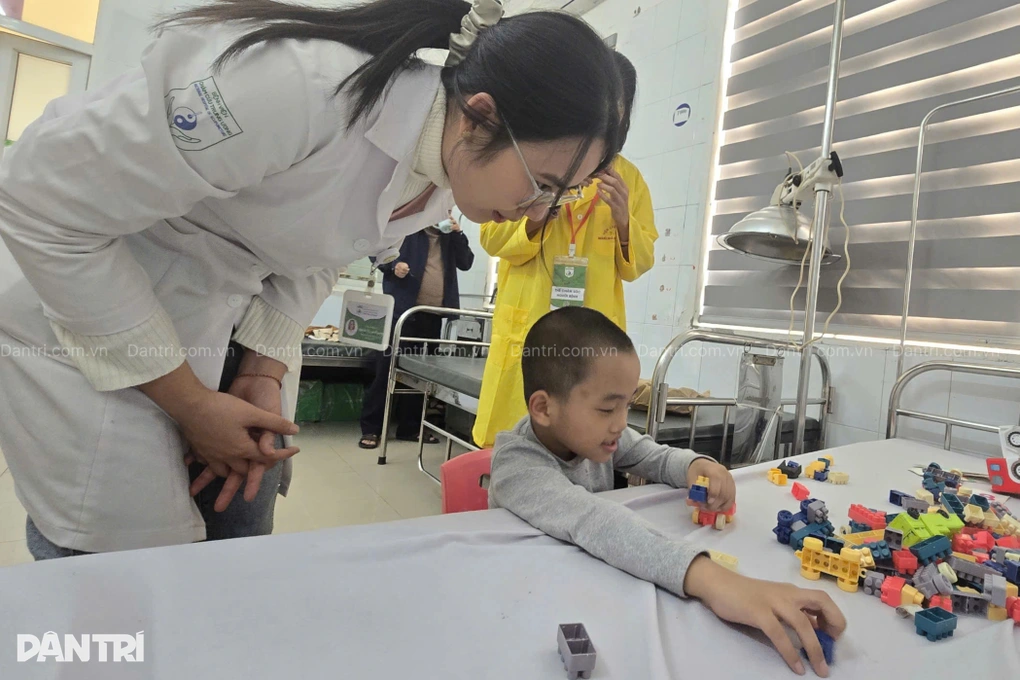 Mẹ ung thư: Em không còn nhiều thời gian, khẩn cầu các bác thương cháu!” - 2 Mẹ ung thư: Em không còn nhiều thời gian, khẩn cầu các bác thương cháu!” - 2