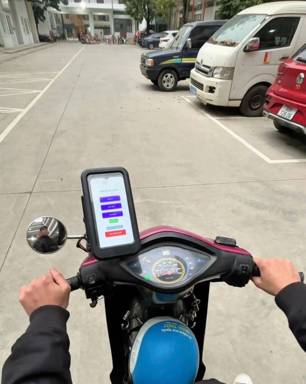 Công nghệ khiến xe máy không thể di chuyển nếu tài xế dùng điện thoại - 2