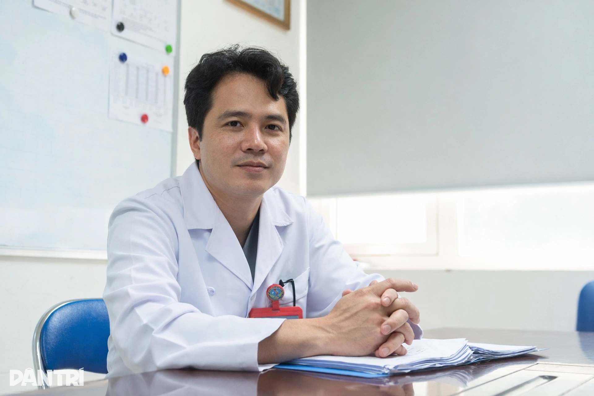 Bên trong khoang mũi sưng nề của người Hà Nội giữa cao điểm ô nhiễm - 12