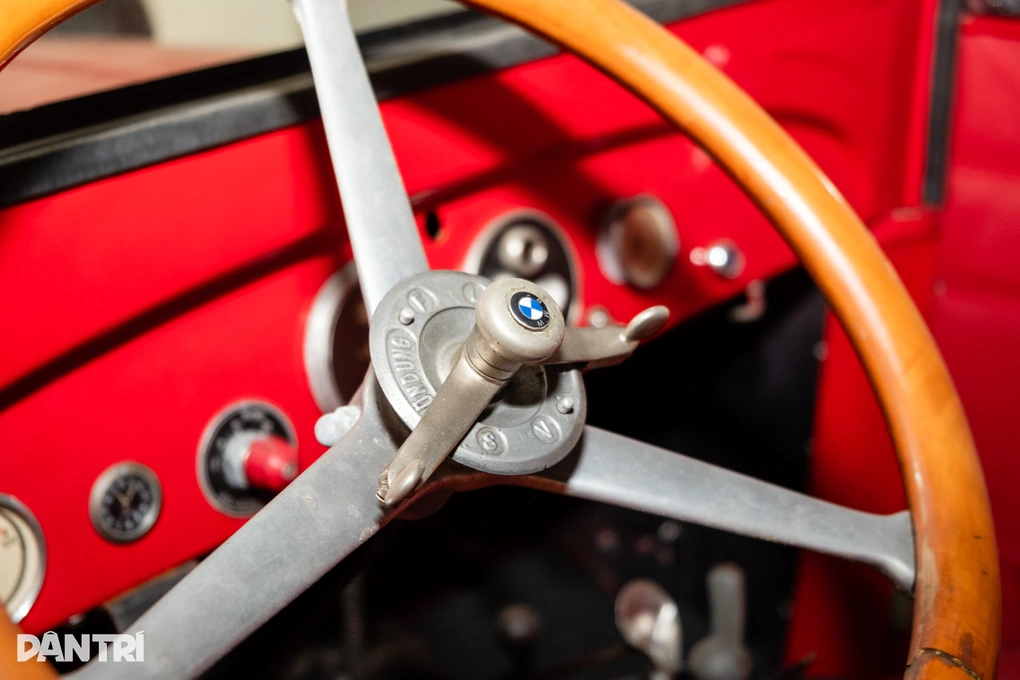 Khám phá chiếc BMW già nhất Việt Nam: Tổ tiên của 7-Series, X7 - 4