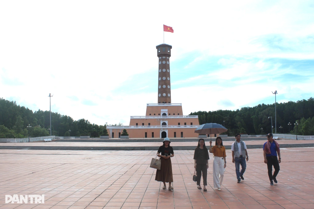Cà Mau định hướng là trung tâm du lịch sinh thái, văn hóa, tâm linh - 2 Cà Mau định hướng là trung tâm du lịch sinh thái, văn hóa, tâm linh - 2
