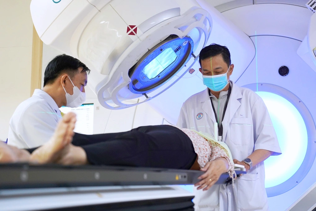 Bệnh viện Chợ Rẫy đang thực hiện hơn 30 nghiên cứu thử nghiệm thuốc ung thư - 2