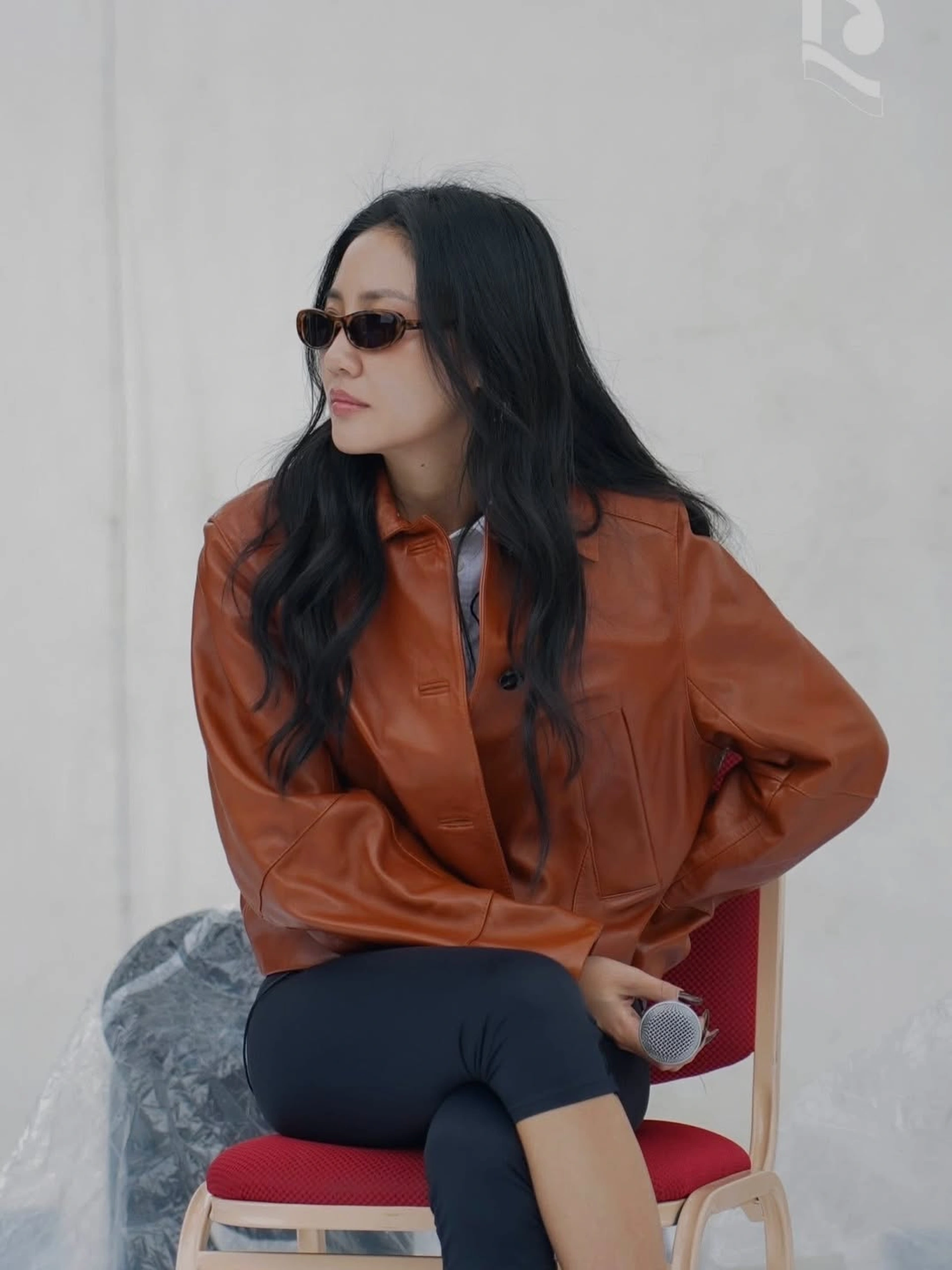 Văn Mai Hương độc thân giàu có ở tuổi 32, đóng cặp mỹ nam trăm tỷ gây chú ý - 5