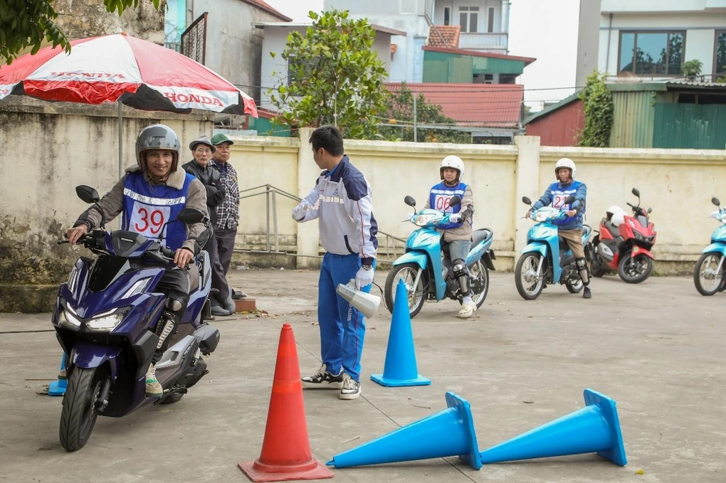 Honda Việt Nam triển khai mô hình thí điểm nâng cao an toàn giao thông - 6 Honda Việt Nam triển khai mô hình thí điểm nâng cao an toàn giao thông - 6