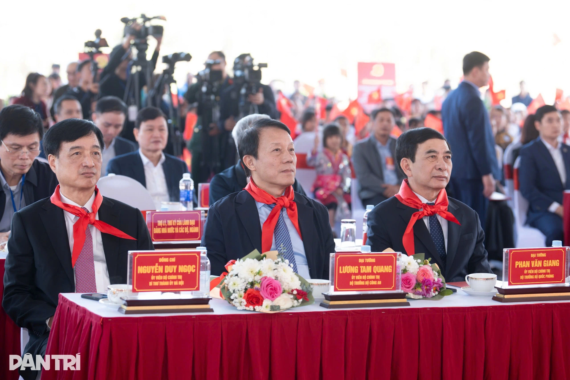 Tổng Bí thư Tô Lâm dự lễ khánh thành trường nội trú hiện đại nhất vùng biên - 3