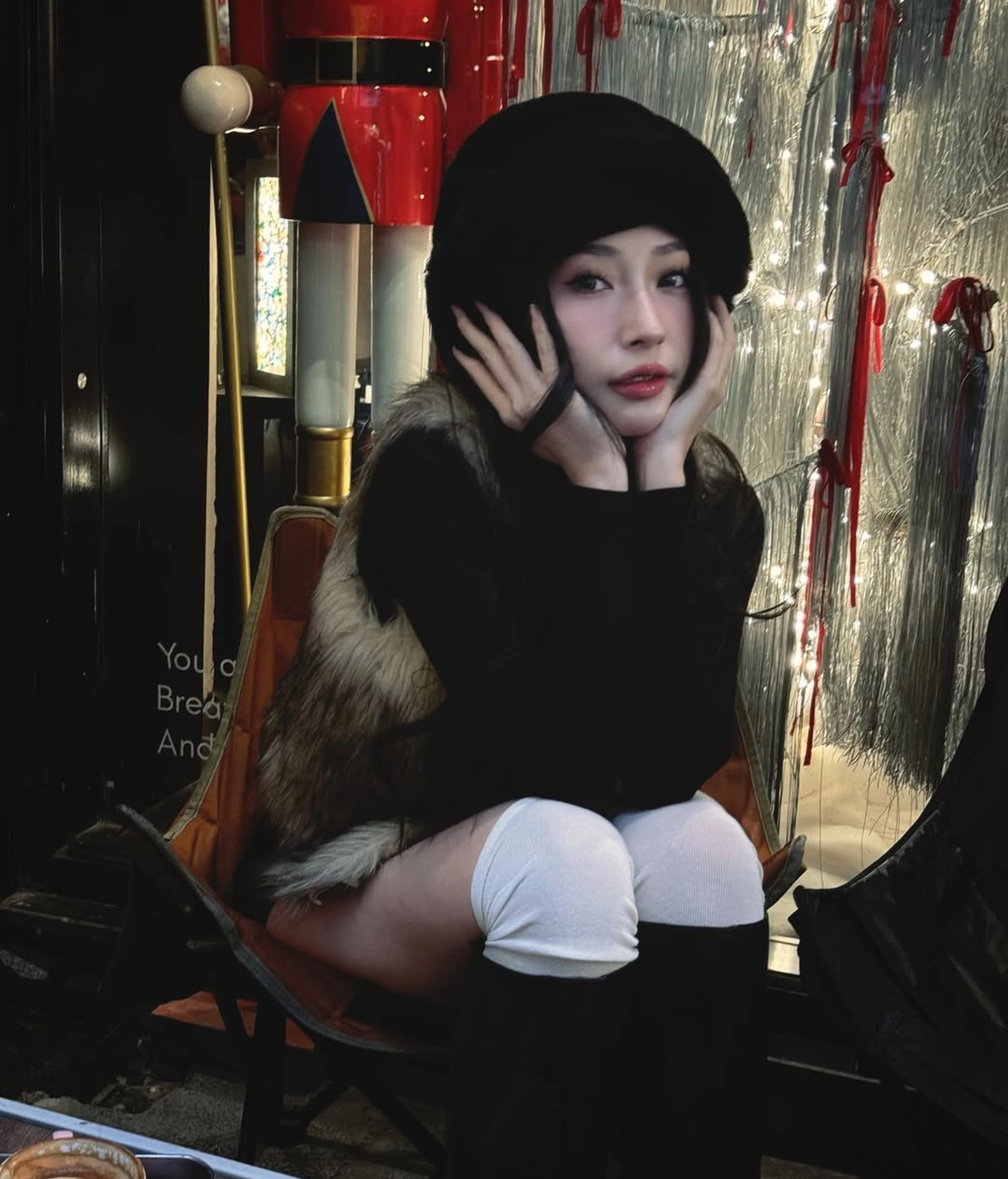 Khổng Tú Quỳnh tuổi 35: Diện bikini gây sốt, đính chính tin đồn hẹn hò - 15 Khổng Tú Quỳnh tuổi 35: Diện bikini gây sốt, đính chính tin đồn hẹn hò - 15