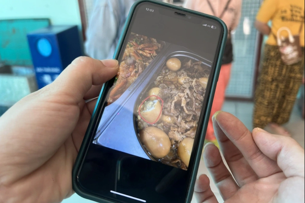 Sở ATTP TPHCM phát hiện gì ở công ty nghi đưa thịt hết hạn vào trường học? - 2 Sở ATTP TPHCM phát hiện gì ở công ty nghi đưa thịt hết hạn vào trường học? - 2