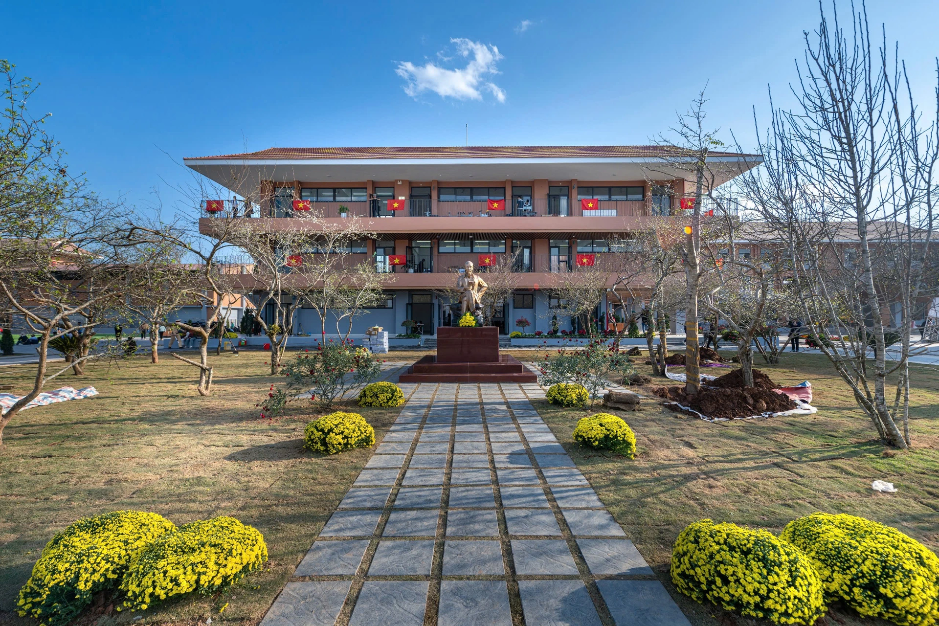 Tổng Bí thư Tô Lâm dự lễ khánh thành trường nội trú hiện đại nhất vùng biên - 14