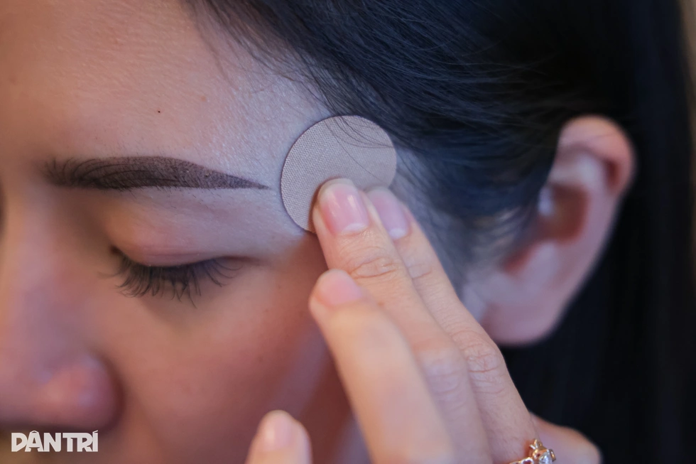 Hà Nội: Sống ở chung cư có giá chục tỷ đồng vẫn phải đeo bịt tai vì ồn ào - 2