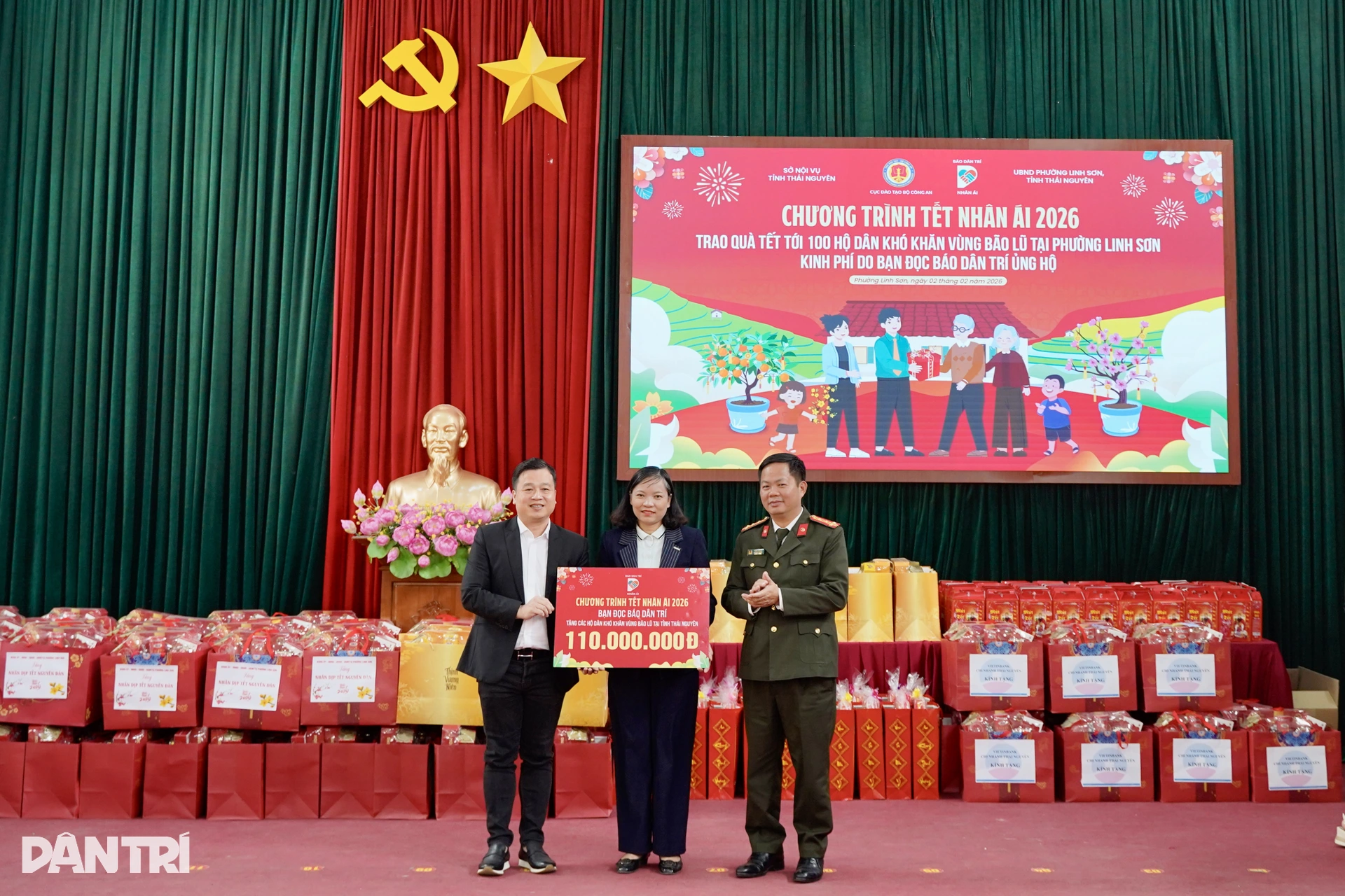 Báo Dân trí trao quà Tết Nhân ái tới 100 hộ khó khăn ở Thái Nguyên - 2 Báo Dân trí trao quà Tết Nhân ái tới 100 hộ khó khăn ở Thái Nguyên - 2