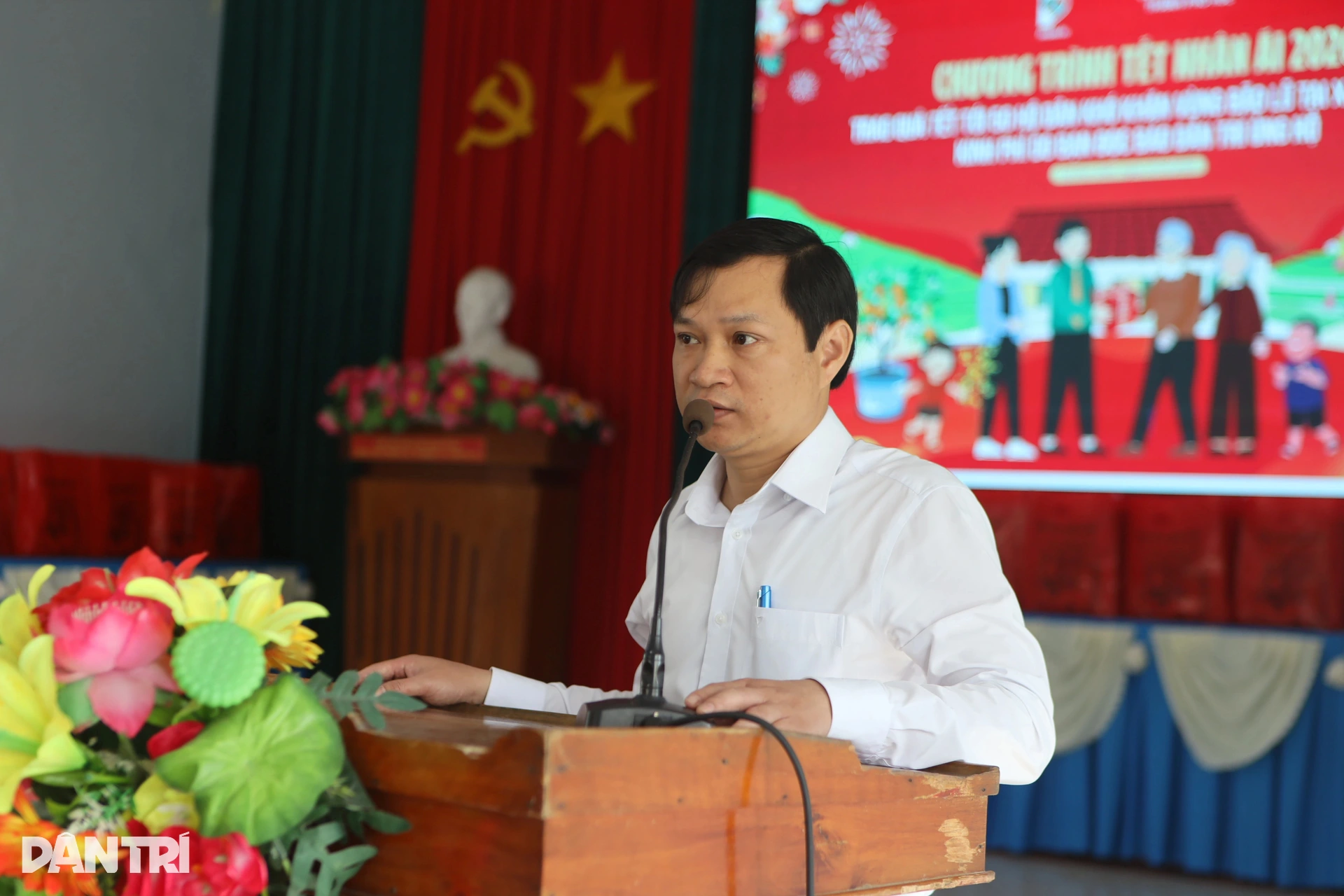 Nhờ quà bạn đọc Dân trí, tôi có thêm tiền mua áo mới cho các cháu đón Tết - 3