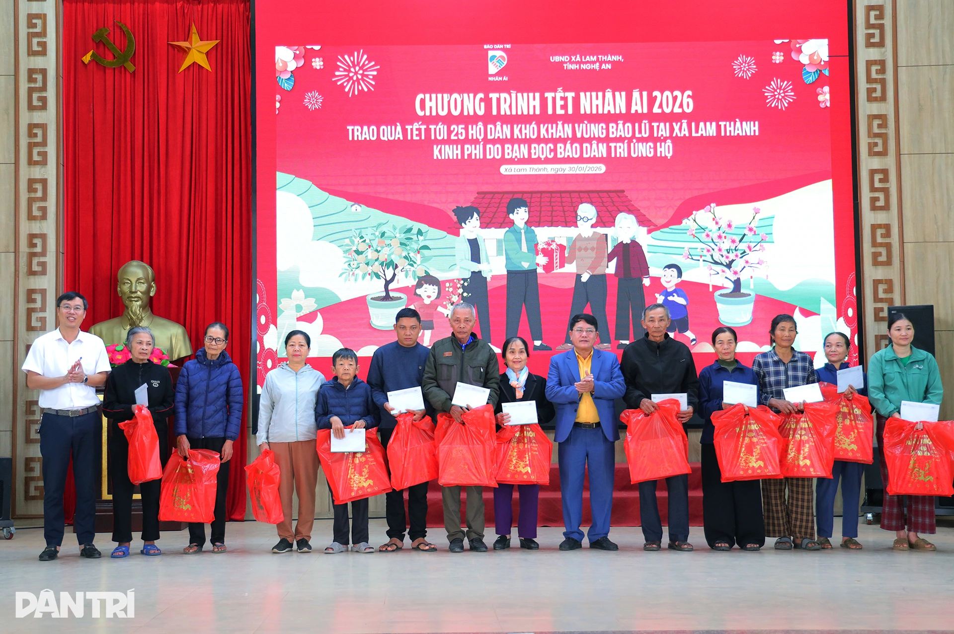 Có quà Dân trí, tôi để mua thịt Tết, bánh thắp hương cúng tổ tiên - 10 Có quà Dân trí, tôi để mua thịt Tết, bánh thắp hương cúng tổ tiên - 10