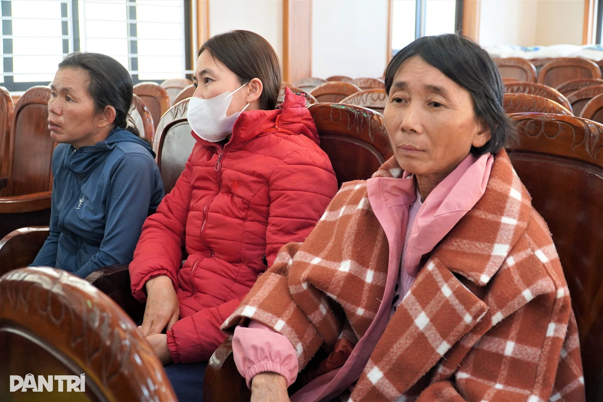 Cơn bão dữ còn trong ký ức, Tết thêm ấm bởi nghĩa tình bạn đọc Dân trí - 2