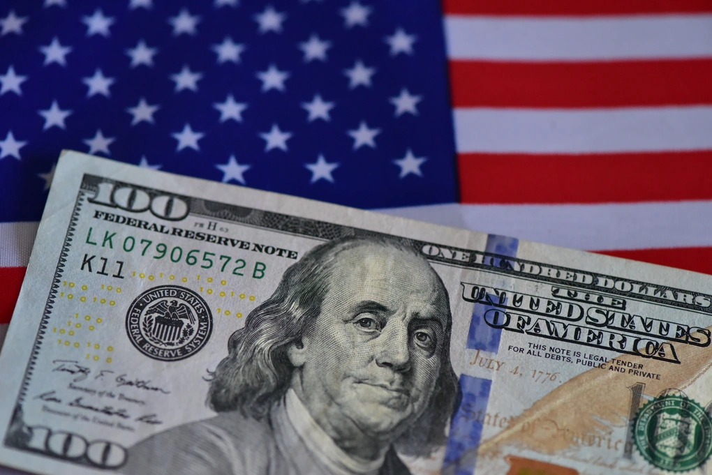 Tờ 100 USD in chữ ký ông Trump: Phá vỡ truyền thống 165 năm - 2