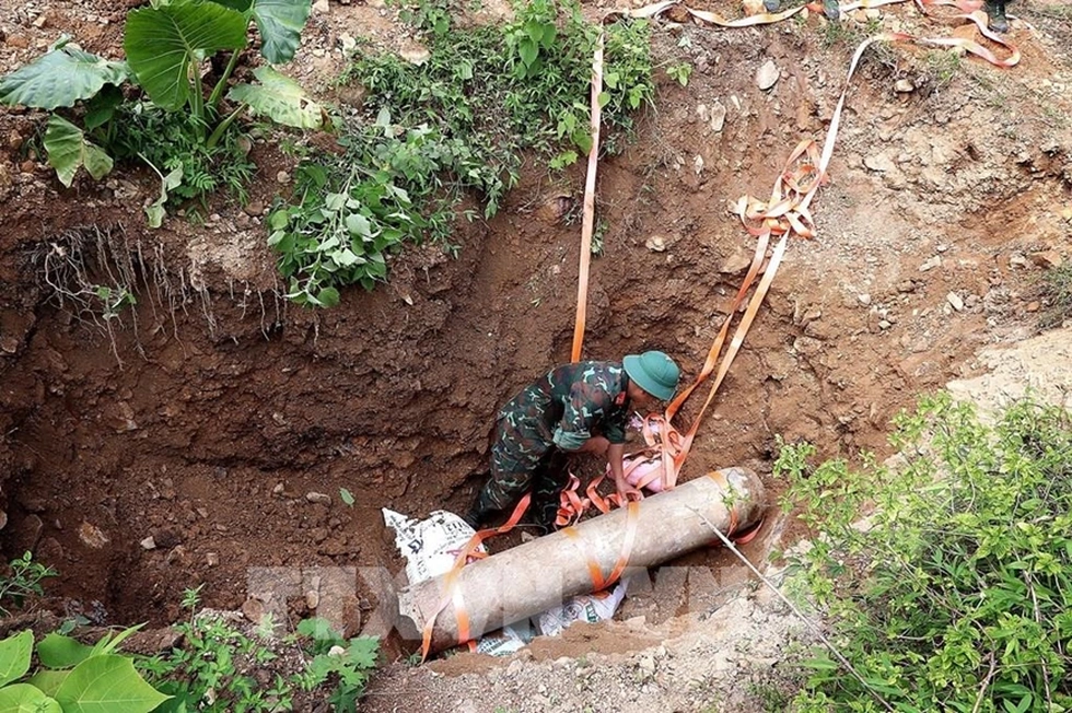 Bom chùm nguy hiểm ra sao mà bị quốc tế lên án? - 5 Bom chùm nguy hiểm ra sao mà bị quốc tế lên án? - 5