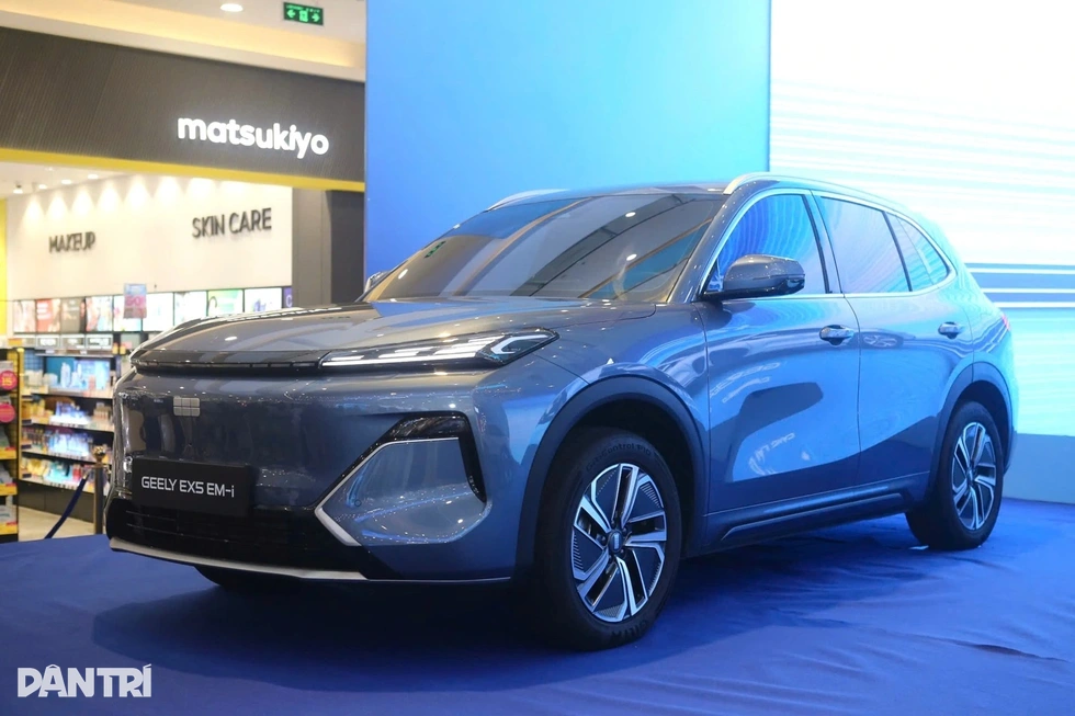 Loạt xe điện và hybrid mới ra mắt khách Việt trong tháng 3 - 5 Loạt xe điện và hybrid mới ra mắt khách Việt trong tháng 3 - 5