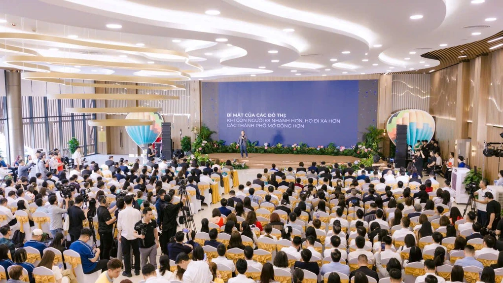 Hạ Long: Từ kỳ quan hướng đến trở thành chuẩn sống mới” - 2 Hạ Long: Từ kỳ quan hướng đến trở thành chuẩn sống mới” - 2