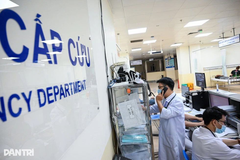Đêm trắng và áp lực cấp cứu tại bệnh viện “nghìn tỷ” ở cửa ngõ TPHCM - 9