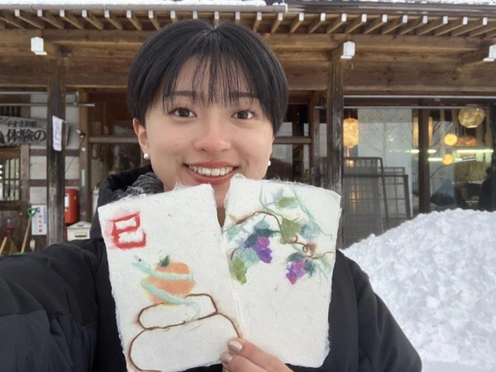 Nữ MC xinh đẹp người Nhật để mặt mộc khi lên sóng truyền hình là ai? - 3