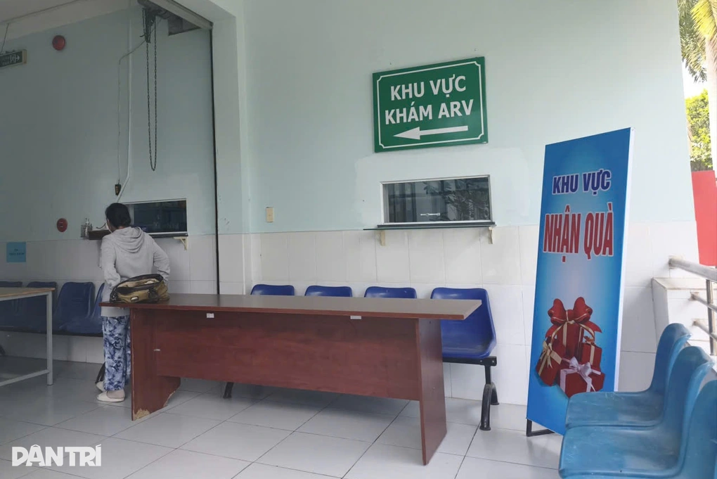 Rao bán thuốc HIV giả: Nơi quản lý 1.500 bệnh nhân phản ứng ra sao? - 2 Rao bán thuốc HIV giả: Nơi quản lý 1.500 bệnh nhân phản ứng ra sao? - 2