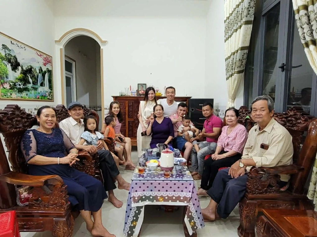 Món quà chồng Nhật ôm khư khư trên máy bay sau chuyến về Việt Nam cùng vợ - 6 Món quà chồng Nhật ôm khư khư trên máy bay sau chuyến về Việt Nam cùng vợ - 6