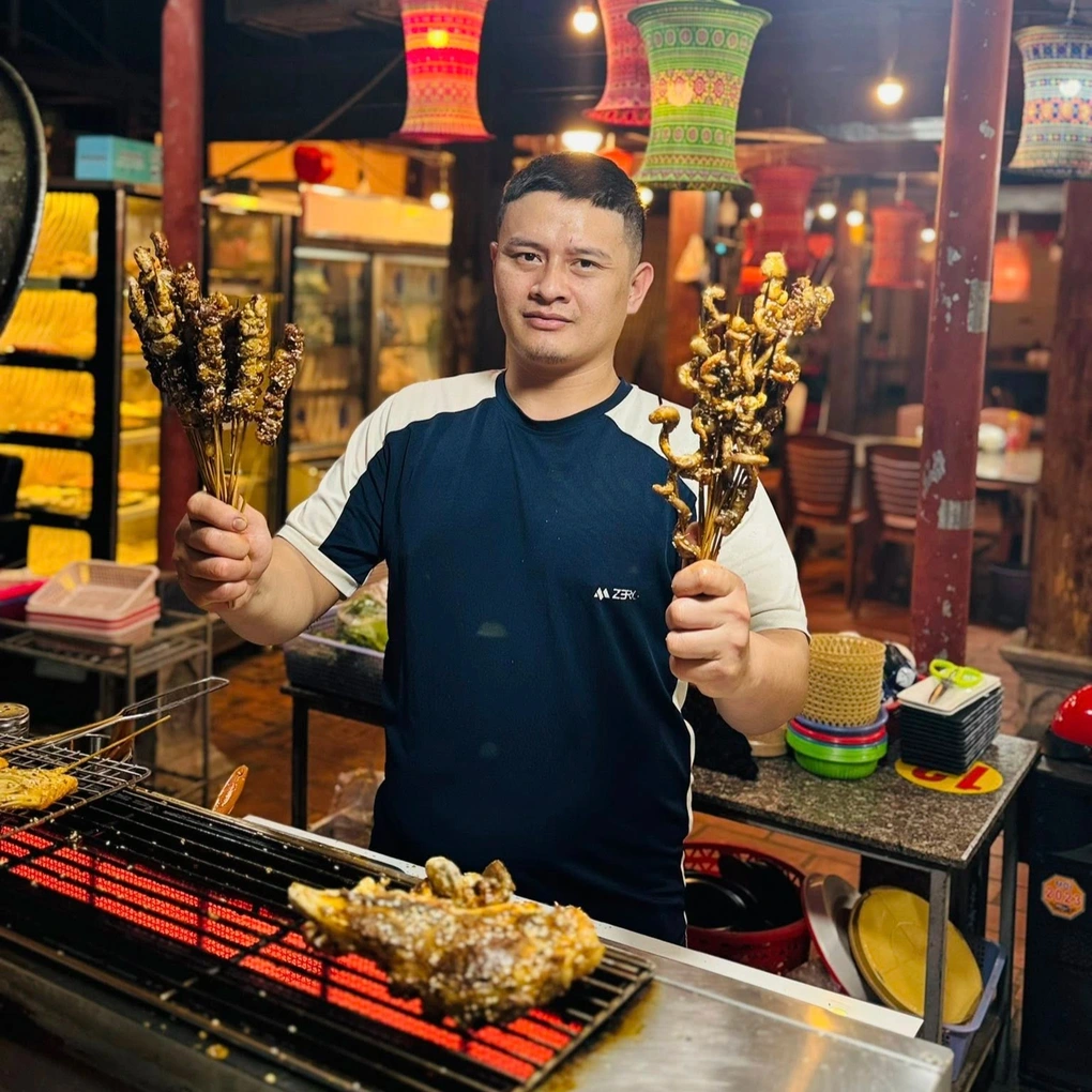 Người đàn ông Quảng Ninh vứt xe, nhảy xuống mương kéo cháu bé đang chìm dần - 2 Người đàn ông Quảng Ninh vứt xe, nhảy xuống mương kéo cháu bé đang chìm dần - 2