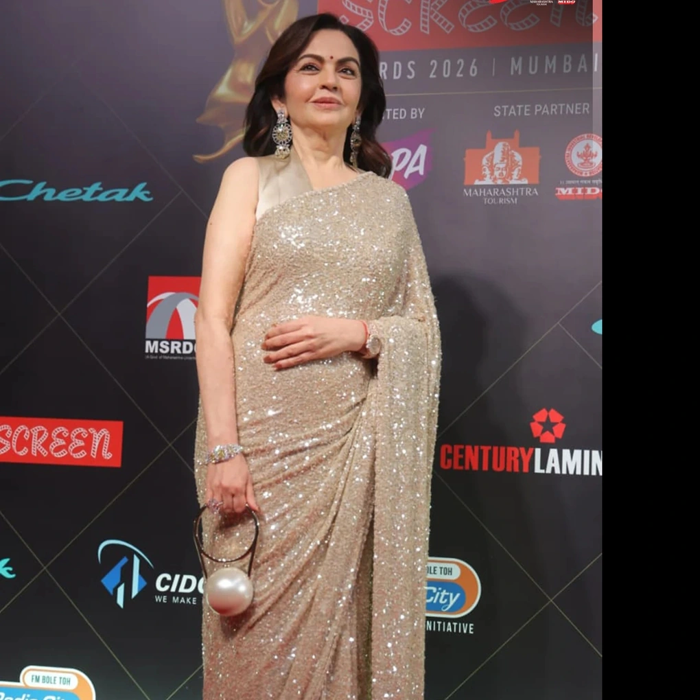 Vợ tỷ phú châu Á gây chú ý khi đeo nhẫn kim cương hàng trăm tỷ đồng - 2 Vợ tỷ phú châu Á gây chú ý khi đeo nhẫn kim cương hàng trăm tỷ đồng - 2