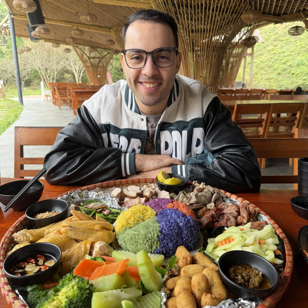 Rể ngoại mê ẩm thực Hà Nội, nấu cơm khéo như người Việt gây sốt - 3