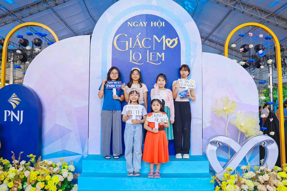Dự án Giấc Mơ Lọ Lem được vinh danh tại Global CSR ESG Summit Awards™ 2026 - 2 Dự án Giấc Mơ Lọ Lem được vinh danh tại Global CSR ESG Summit Awards™ 2026 - 2