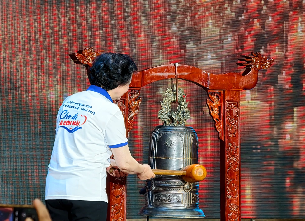 Phó Thủ tướng Phạm Thị Thanh Trà xúc động viết đơn đăng ký hiến tạng - 3 Phó Thủ tướng Phạm Thị Thanh Trà xúc động viết đơn đăng ký hiến tạng - 3