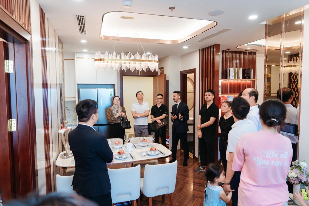 Golden Crown Hai Phong ra mắt tầng căn hộ mẫu trên cao với tầm nhìn đắt giá - 2 Golden Crown Hai Phong ra mắt tầng căn hộ mẫu trên cao với tầm nhìn đắt giá - 2