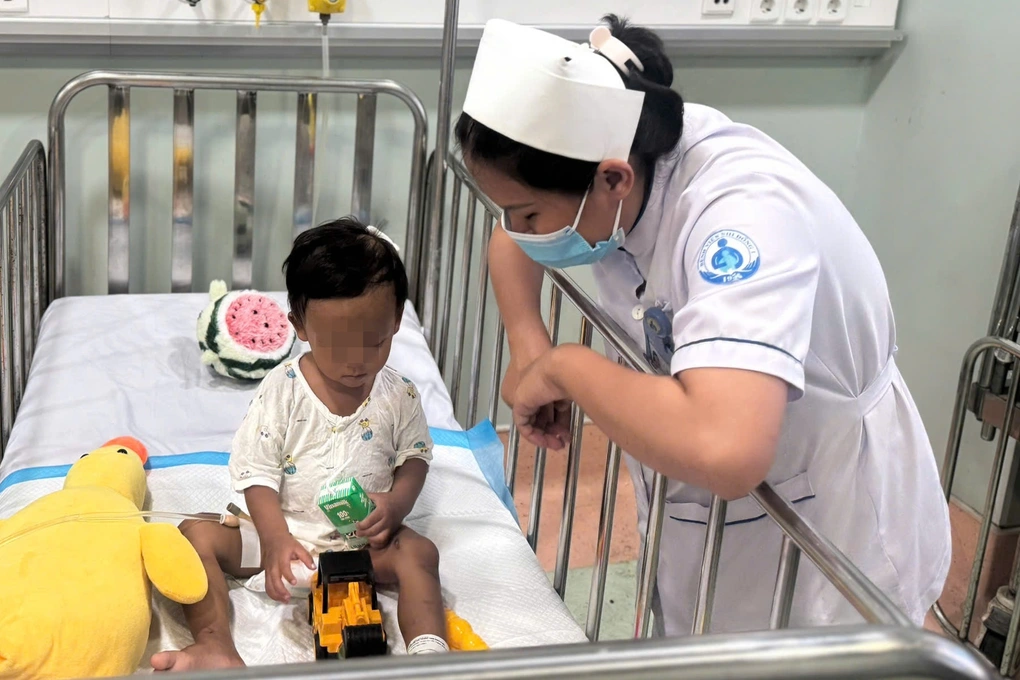Nhiều vụ bạo hành trẻ em gây phẫn nộ, Bộ Y tế vào TPHCM kiểm tra - 3