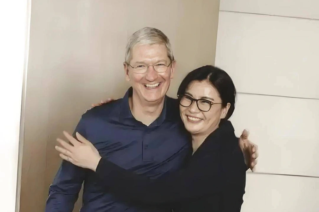 Chuyện ít biết về nữ tỷ phú Trung Quốc ngồi giữa Tim Cook và Elon Musk - 3