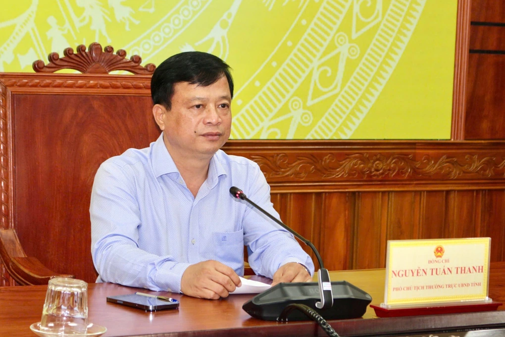 Vụ 89 người nhập viện sau khi ăn bánh mì: Lãnh đạo tỉnh họp khẩn - 2 Vụ 89 người nhập viện sau khi ăn bánh mì: Lãnh đạo tỉnh họp khẩn - 2