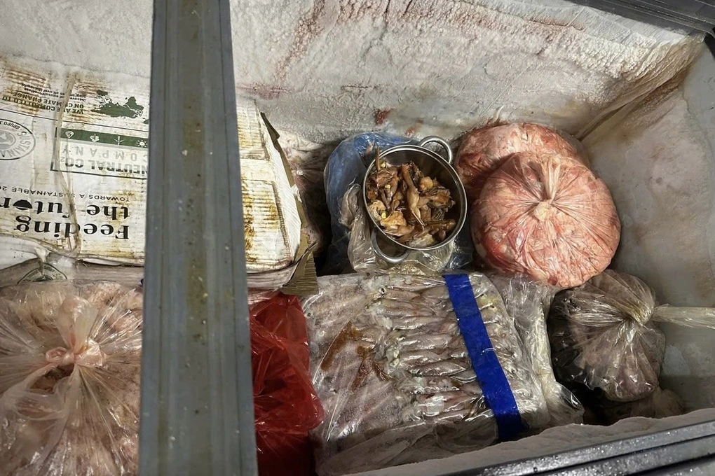 Kiểm tra 13 quán ăn ở TPHCM, 11 nơi vi phạm an toàn thực phẩm - 2