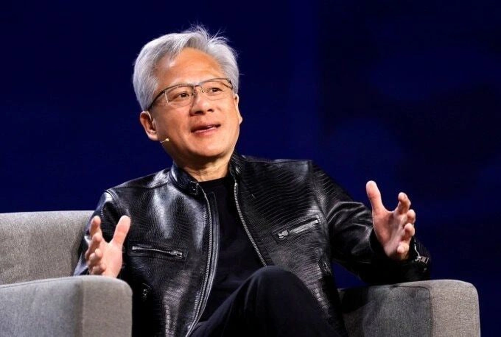 Bức ảnh bữa cơm gia đình của tỷ phú Jensen Huang khiến nhiều người suy ngẫm - 2 Bức ảnh bữa cơm gia đình của tỷ phú Jensen Huang khiến nhiều người suy ngẫm - 2