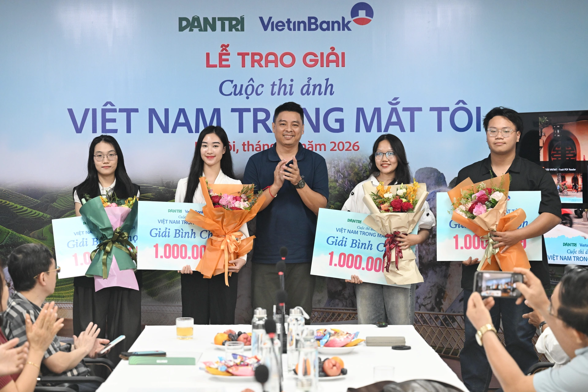 Trao giải cuộc thi ảnh Việt Nam trong mắt tôi, lan tỏa góc nhìn đẹp về đất nước - 4 Trao giải cuộc thi ảnh Việt Nam trong mắt tôi, lan tỏa góc nhìn đẹp về đất nước - 4