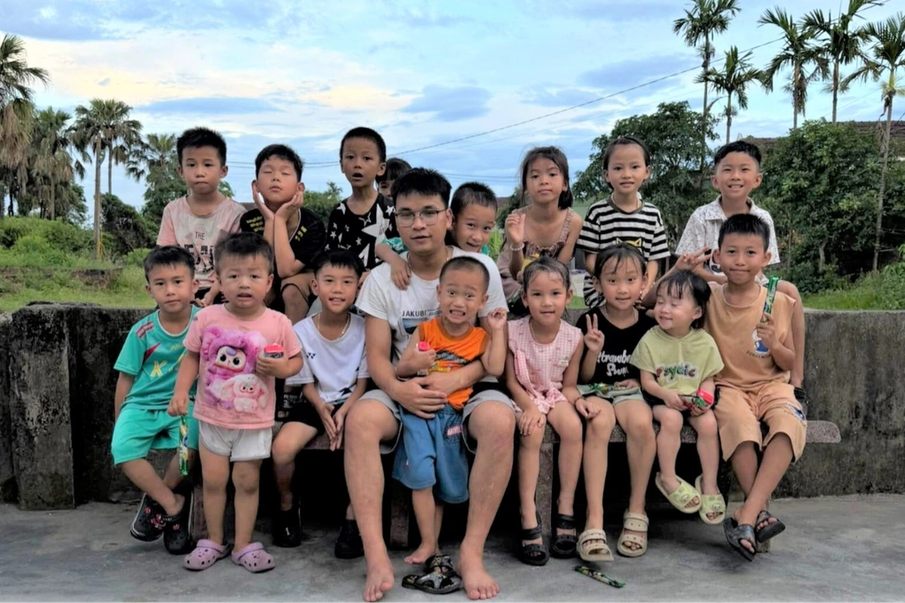 Chuyện về chú Tuấn và những đứa trẻ ngoan răm rắp - 3 Chuyện về chú Tuấn và những đứa trẻ ngoan răm rắp - 3