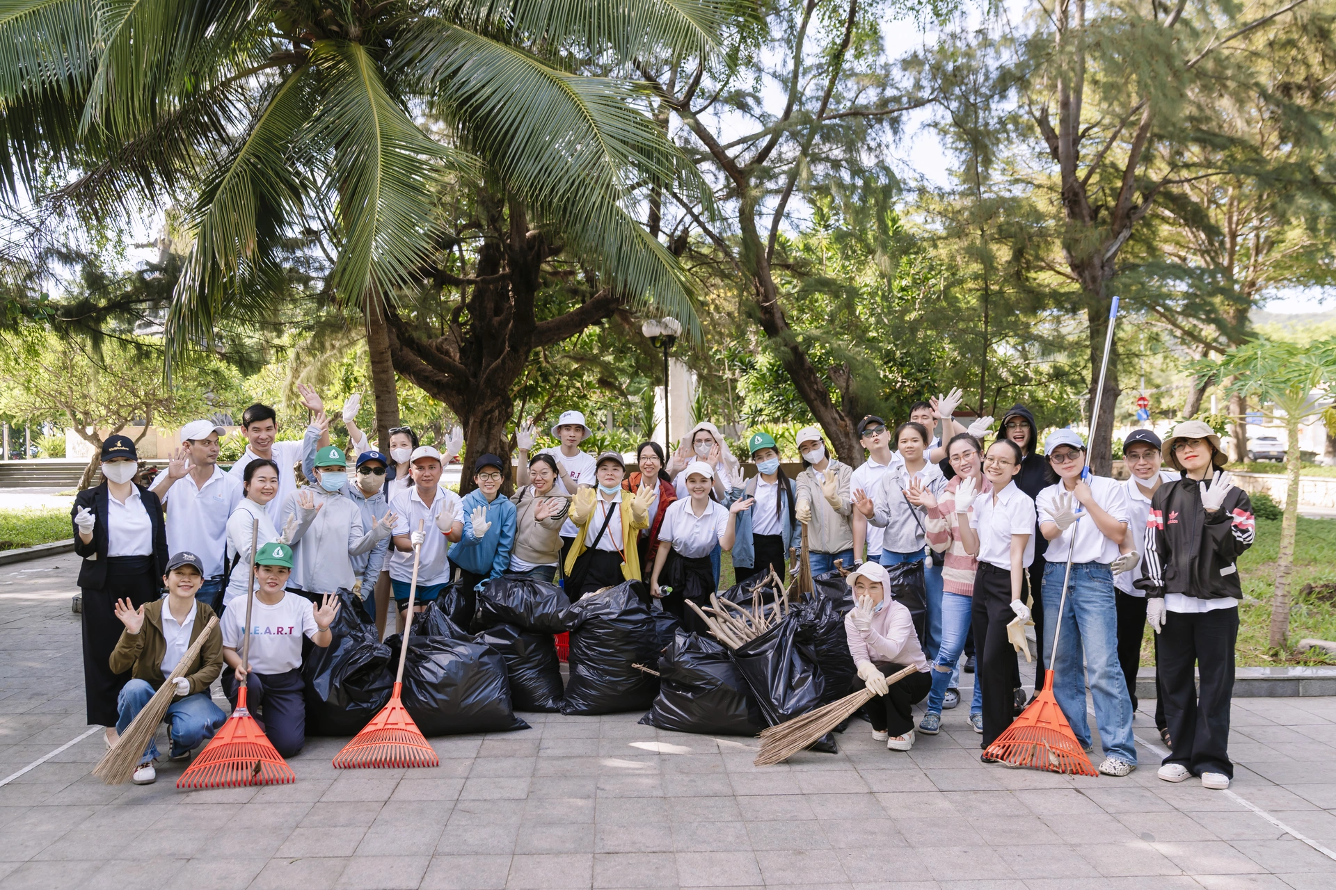 Vingroup kết nối gần 22.000 người chung tay vì tương lai xanh bền vững - 10 Vingroup kết nối gần 22.000 người chung tay vì tương lai xanh bền vững - 10