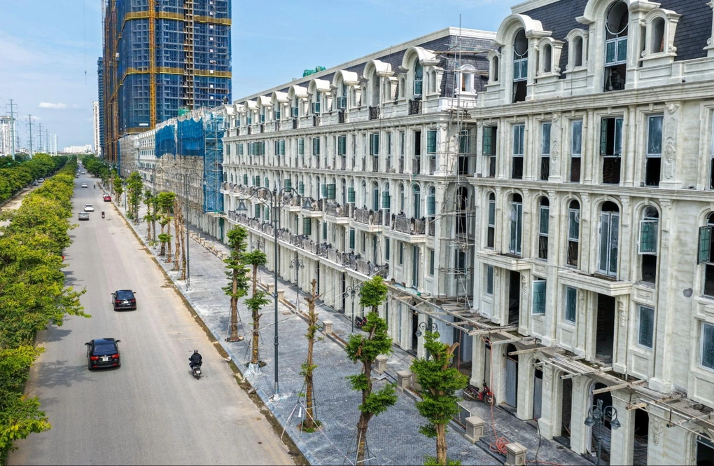 Ngắm tuyến phố phong cách châu Âu tại bờ nam sông Hồng - 4 Ngắm tuyến phố phong cách châu Âu tại bờ nam sông Hồng - 4