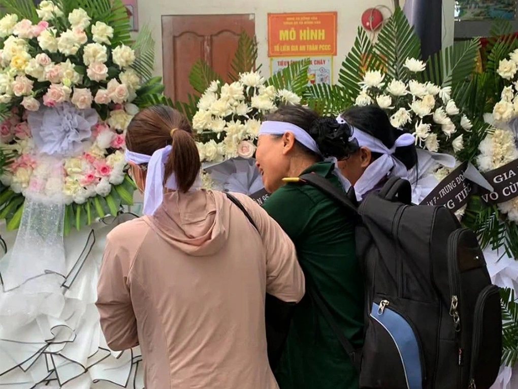 Tang lễ phủ hoa trắng của Thượng úy Lê Văn Thắng từng tham gia Sao nhập ngũ - 2