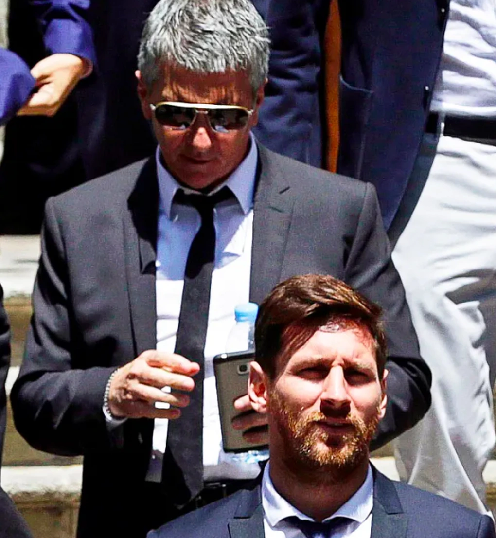 Người đàn ông âm thầm tạo nên huyền thoại bóng đá thế giới Lionel Messi - 5 Người đàn ông âm thầm tạo nên huyền thoại bóng đá thế giới Lionel Messi - 5