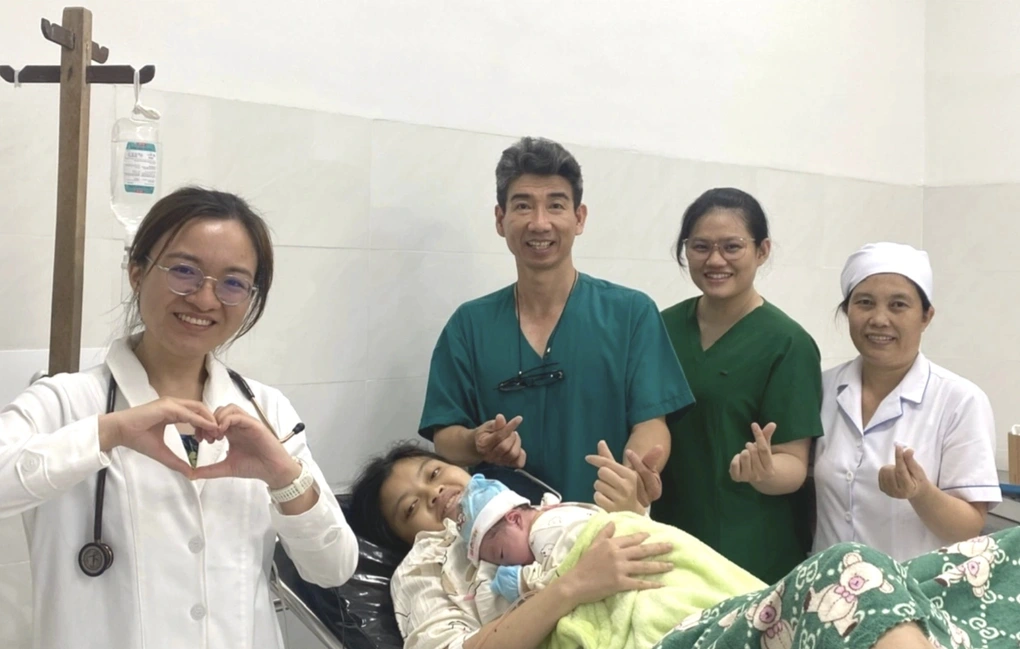Trung tâm y tế khu vực thiếu hụt nhân lực, Sở Y tế TPHCM vào cuộc - 2 Trung tâm y tế khu vực thiếu hụt nhân lực, Sở Y tế TPHCM vào cuộc - 2