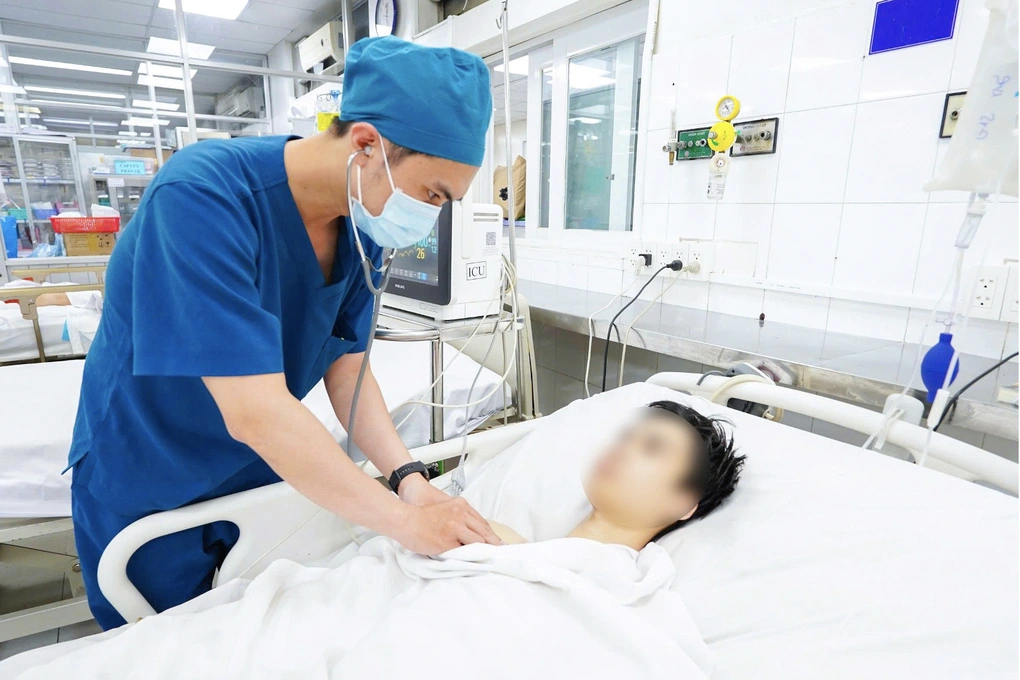 TPHCM ghi nhận hơn 17.700 ca sốt xuất huyết, cảnh báo 3 sai lầm nguy hiểm - 2 TPHCM ghi nhận hơn 17.700 ca sốt xuất huyết, cảnh báo 3 sai lầm nguy hiểm - 2