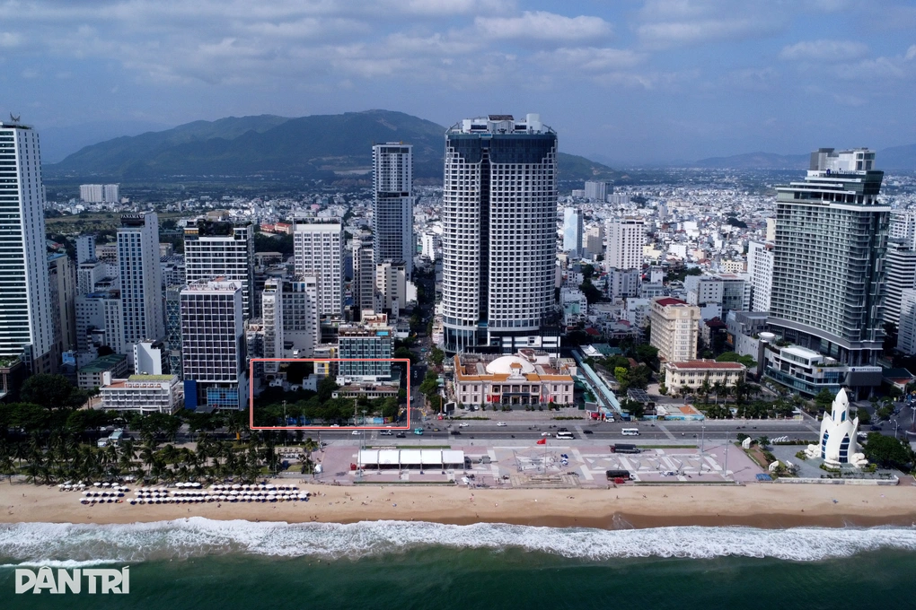 Khu đất “kim cương” ở Nha Trang chính thức có chủ mới - 2 Khu đất “kim cương” ở Nha Trang chính thức có chủ mới - 2