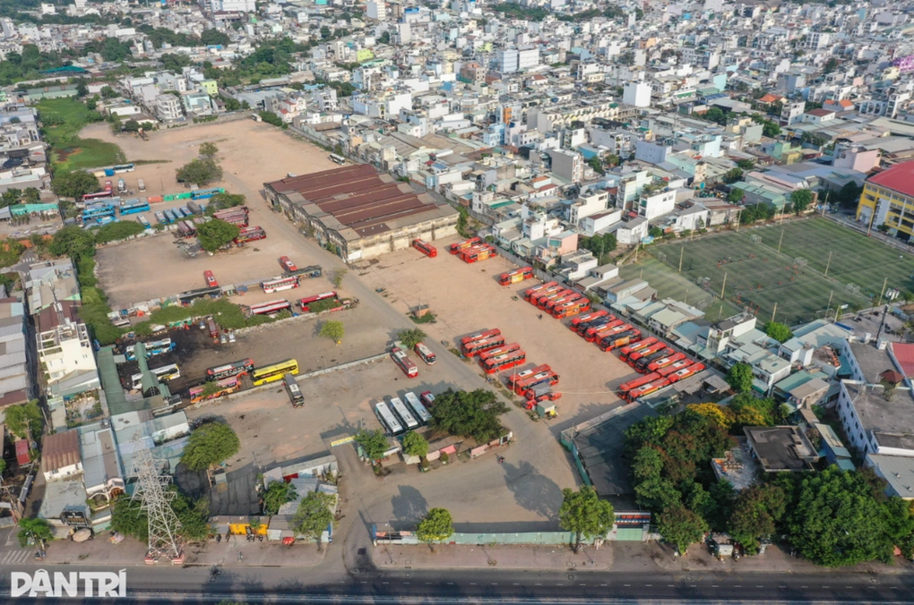 Một dự án tại đất vàng Hà Nội bị người dân căng băng rôn đòi nhà - 6 Một dự án tại đất vàng Hà Nội bị người dân căng băng rôn đòi nhà - 6