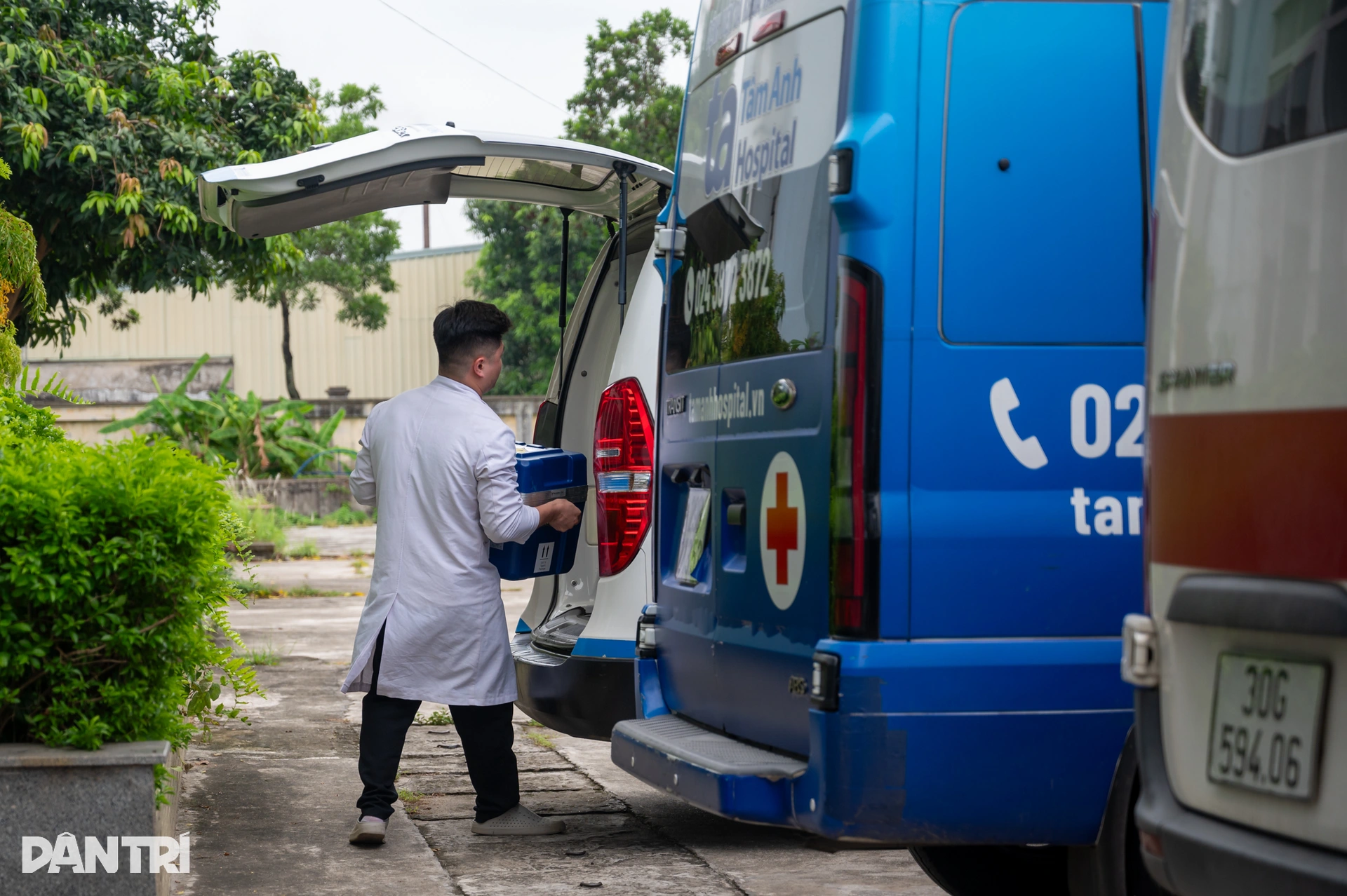 Cuộc đua 109,8 phút bên trong khu điều chế phóng xạ săn ung thư ở Hà Nội - 16 Cuộc đua 109,8 phút bên trong khu điều chế phóng xạ săn ung thư ở Hà Nội - 16